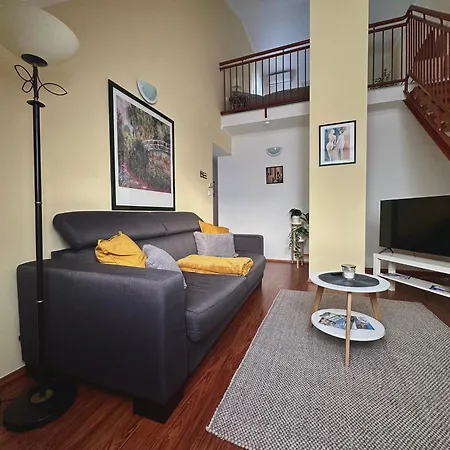 Cozy Loft Apartman *